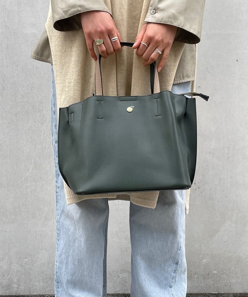 Legato Largo(レガートラルゴ)の「Legato Largo/ レガートラルゴ / 軽量PU 2WAY トートバッグ ハンドバッグ LH-P0002(トートバッグ・レディース・ブラック/アイボリー/ライトグリーン/ワインレッド/ベージュ系その他/キャメル/ダークブラウン/ベージュ/グリーン・ONESIZE)」の6枚目の写真