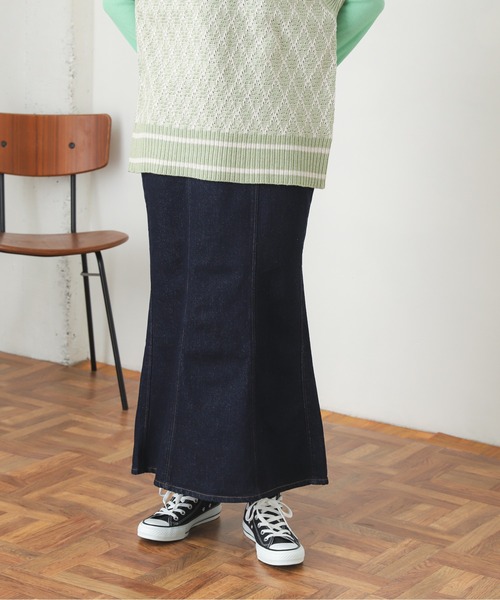 SENSE OF PLACE by URBAN RESEARCH（センスオブプレイスバイアーバンリサーチ）の「デニムマーメイドスカート（デニムスカート・レディース・ブラック/アイボリー/ライトインディゴブルー/ワンウォッシュ・SMALL/MEDIUM）」の4枚目の写真