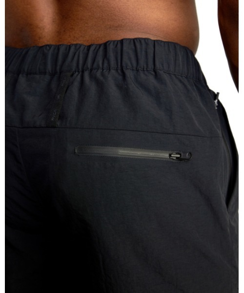 RVCA(ルーカ)の「【オンライン限定】RVCA SPORT メンズ OUTSIDER PACKABLE SH ウォークパンツ/ショートパンツ【2022年春夏モデル】/ルーカナイロンショートパンツ(その他パンツ・メンズ・オリーブ/ブラック・X-LARGE/MEDIUM/SMALL/LARGE)」の8枚目の写真