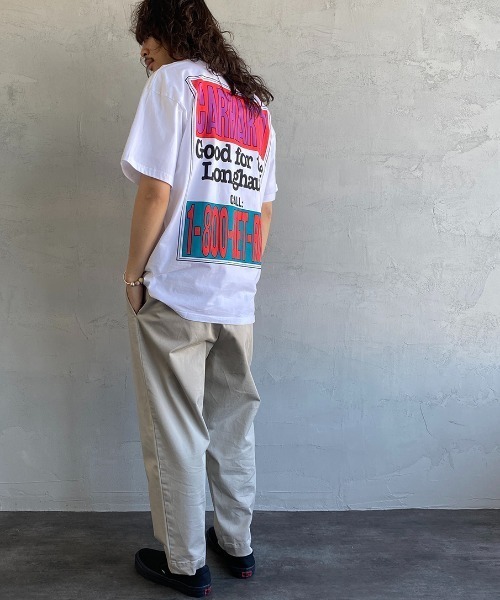 Carhartt WIP（カーハートダブリューアイピー）の「[carhartt WIP/カーハートダブリューアイピー] LONGHAUL バックプリントロゴTシャツ（Tシャツ/カットソー・レディース・ダークグリーン/ホワイト・L/M）」の16枚目の写真