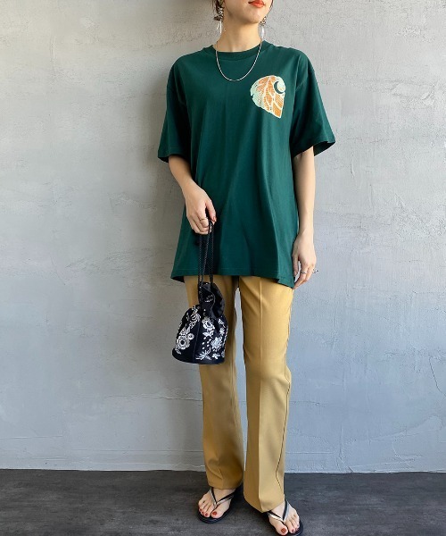 Carhartt WIP（カーハートダブリューアイピー）の「[carhartt WIP/カーハートダブリューアイピー] LONGHAUL バックプリントロゴTシャツ（Tシャツ/カットソー・レディース・ダークグリーン/ホワイト・L/M）」の21枚目の写真
