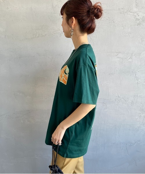 Carhartt WIP（カーハートダブリューアイピー）の「[carhartt WIP/カーハートダブリューアイピー] LONGHAUL バックプリントロゴTシャツ（Tシャツ/カットソー・レディース・ダークグリーン/ホワイト・L/M）」の22枚目の写真