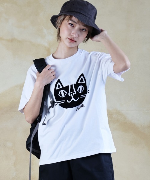 FUNALIVE(ファンアライブ)の「/nINE byおかべてつろうコラボ商品 猫フロッキープリントTシャツ(Tシャツ/カットソー・メンズ・ブラック/オフホワイト・L/S/M)」の2枚目の写真