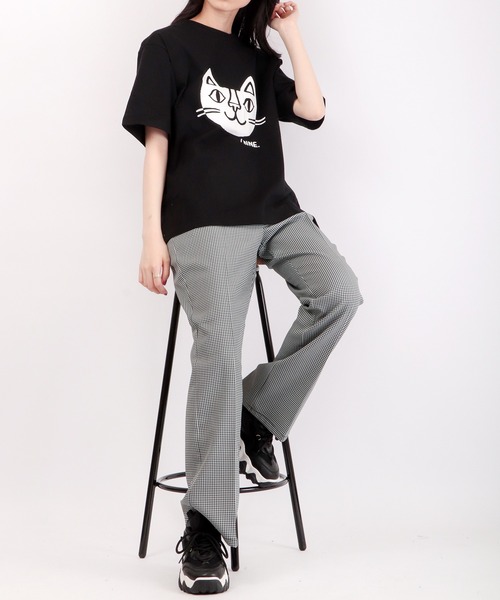 FUNALIVE(ファンアライブ)の「/nINE byおかべてつろうコラボ商品 猫フロッキープリントTシャツ(Tシャツ/カットソー・メンズ・ブラック/オフホワイト・L/S/M)」の4枚目の写真