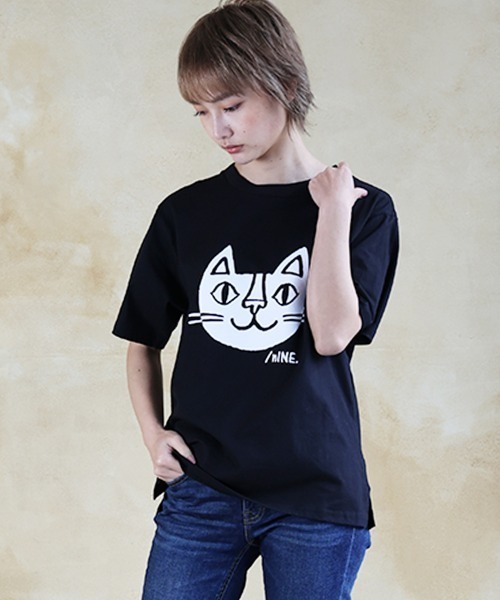 FUNALIVE(ファンアライブ)の「/nINE byおかべてつろうコラボ商品 猫フロッキープリントTシャツ(Tシャツ/カットソー・メンズ・ブラック/オフホワイト・L/S/M)」の8枚目の写真