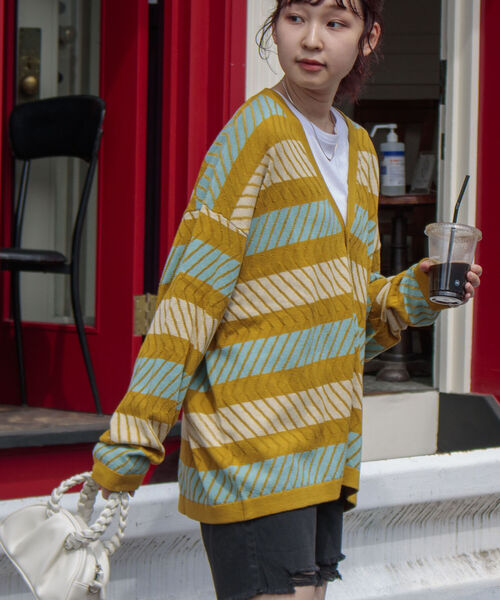 GLOSTER（グロスター）の「【GLOSTER/グロスター】ジオメトリック ジャガードカーディガン（カーディガン/ボレロ・メンズ・ブラック系その他/ブルー系その他/イエロー系その他・MEDIUM/LARGE）」の3枚目の写真