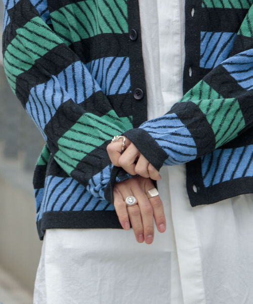 GLOSTER（グロスター）の「【GLOSTER/グロスター】ジオメトリック ジャガードカーディガン（カーディガン/ボレロ・メンズ・ブラック系その他/ブルー系その他/イエロー系その他・MEDIUM/LARGE）」の7枚目の写真