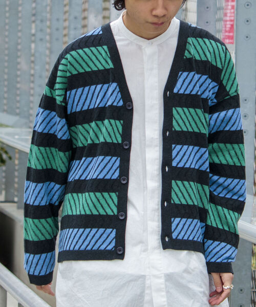 GLOSTER（グロスター）の「【GLOSTER/グロスター】ジオメトリック ジャガードカーディガン（カーディガン/ボレロ・メンズ・ブラック系その他/ブルー系その他/イエロー系その他・MEDIUM/LARGE）」の12枚目の写真