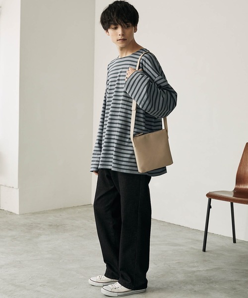 MONO-MART(モノマート)の「シンセティックレザーミニショルダーバック/サコッシュ(ショルダーバッグ・メンズ・ブラック/ダークブラウン/ブラウン/アイボリー・FREE)」の16枚目の写真