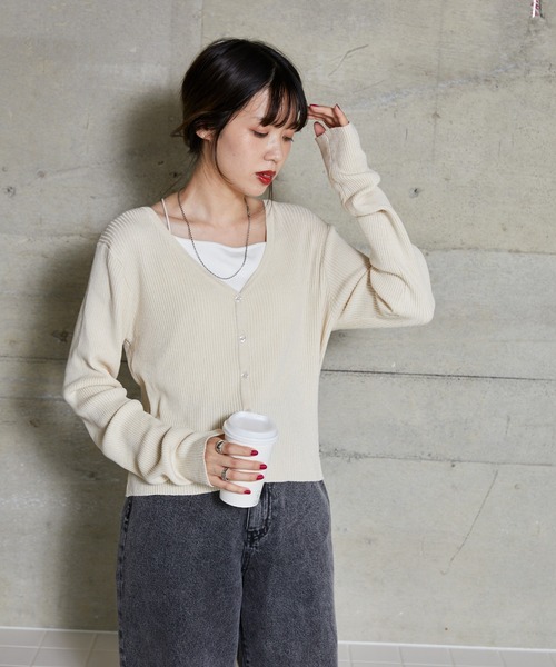 WEGO（ウィゴー）の「WEGO/Vネックリブカーディガン（カーディガン/ボレロ・レディース・サックスブルー/ライトピンク/アイボリー/ブラック・FREE）」の7枚目の写真
