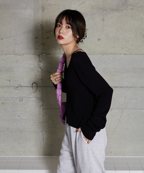 WEGO（ウィゴー）の「WEGO/Vネックリブカーディガン（カーディガン/ボレロ・レディース・サックスブルー/ライトピンク/アイボリー/ブラック・FREE）」の16枚目の写真