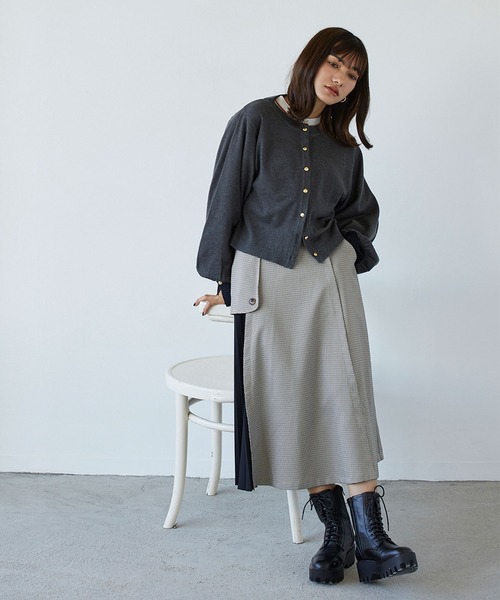 179/WG（イチナナキュウダブルジー）の「配色金ボタンカーディガン（カーディガン/ボレロ・レディース・チャコールグレー/ネイビー/グレー/オフホワイト・FREE）」の19枚目の写真