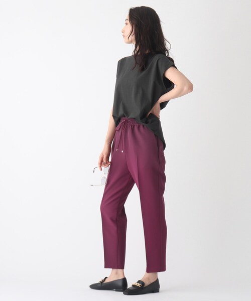 OPAQUE.CLIP（オペークドットクリップ）の「◆シルキースーピマ フレンチスリーブカットソー【WEB限定サイズ】（Tシャツ/カットソー・レディース・ブルー/チャコールグレー/ブラック/パープル系/ホワイト系/イエロー・38/36/42/40）」の16枚目の写真