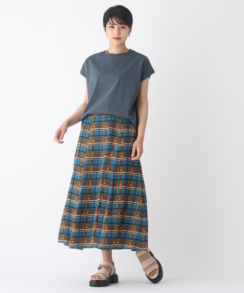 OPAQUE.CLIP（オペークドットクリップ）の「◆シルキースーピマ フレンチスリーブカットソー【WEB限定サイズ】（Tシャツ/カットソー・レディース・ブルー/チャコールグレー/ブラック/パープル系/ホワイト系/イエロー・38/36/42/40）」の18枚目の写真