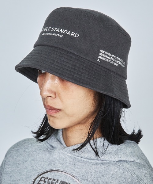 DOUBLE STANDARD CLOTHING(ダブルスタンダードクロージング)の「スウェード裏毛ハット(ハット・レディース・オフホワイト/グレー・FREE)」の3枚目の写真