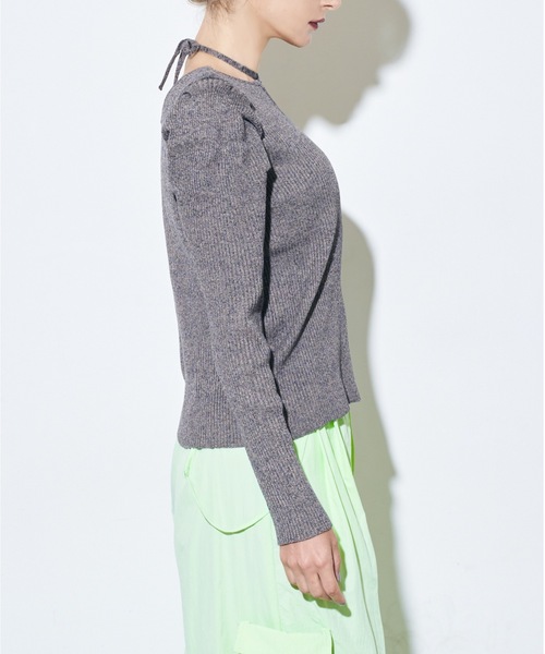 Solace（ソレイス）の「メランジミックスリブパワショルニットトップス / 前後2WAY（ニット/セーター・レディース・ベージュ/ブラック/イエロー/パープル・FREE）」の16枚目の写真