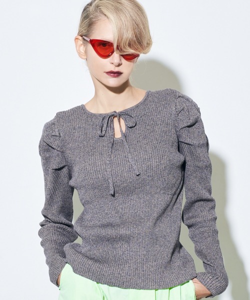 Solace（ソレイス）の「メランジミックスリブパワショルニットトップス / 前後2WAY（ニット/セーター・レディース・ベージュ/ブラック/イエロー/パープル・FREE）」の15枚目の写真