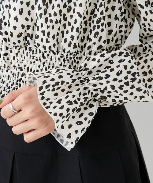 OLIVE des OLIVE(オリーブデオリーブ)の「ダブルフロントヘルシーぽこぽこブラウス(シャツ/ブラウス・レディース・グレー/オフホワイト/アイボリー・FREE)」の21枚目の写真