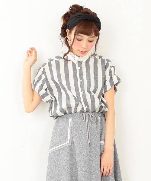 CAROLINA GLASER（カロリナ グレイサー）の「CAROLINA GLASER / ワイドストライプシャツ（シャツ/ブラウス・レディース・ブラック×ホワイト・ONE SIZE）」の5枚目の写真