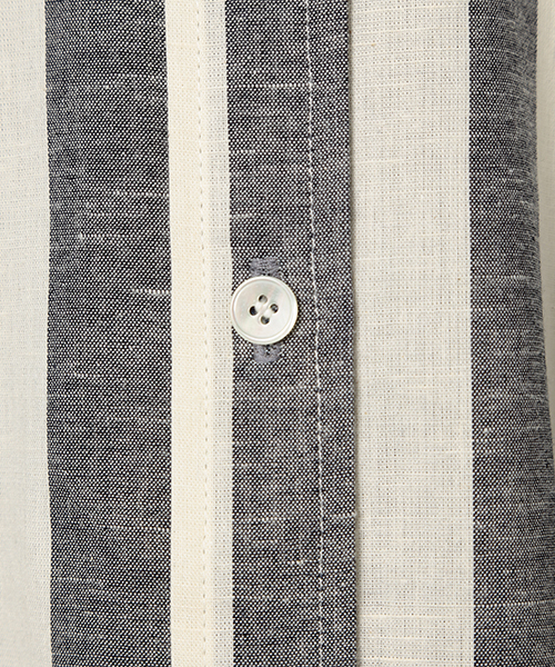 CAROLINA GLASER（カロリナ グレイサー）の「CAROLINA GLASER / ワイドストライプシャツ（シャツ/ブラウス・レディース・ブラック×ホワイト・ONE SIZE）」の10枚目の写真