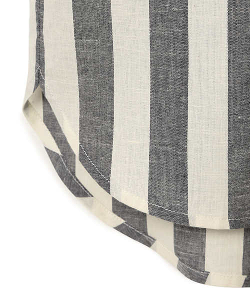 CAROLINA GLASER（カロリナ グレイサー）の「CAROLINA GLASER / ワイドストライプシャツ（シャツ/ブラウス・レディース・ブラック×ホワイト・ONE SIZE）」の3枚目の写真