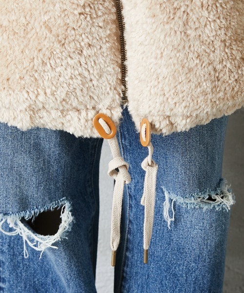 GEVS.(ジェイヴィス)の「<大きいサイズ> ボアパーカー付モッズコート GEVS.(モッズコート・レディース・ブラック/カーキ・4L/5L/3L/L/LL)」の7枚目の写真