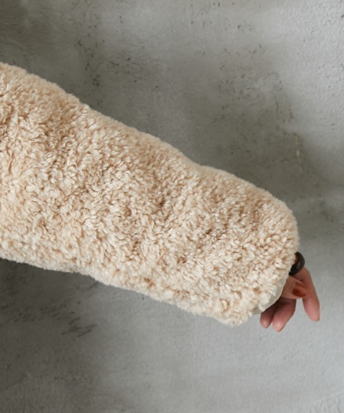 GEVS.(ジェイヴィス)の「<大きいサイズ> ボアパーカー付モッズコート GEVS.(モッズコート・レディース・ブラック/カーキ・4L/5L/3L/L/LL)」の8枚目の写真