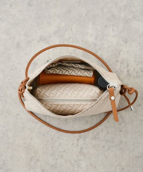 IACUCCI（イアクッチ）の「モノグランマ SD JACQUARD/RUGA