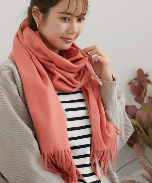 KATHARINE ROSS（キャサリンロス）の「【KATHARINE ROSS】【WEB限定】なめらかカシミヤタッチ大判ストール（ストール/ショール・レディース・ブルー/アイボリー/パープル/ブラウン/ブラック/グリーン/グレイッシュベージュ/ピンク・MEDIUM）」の8枚目の写真