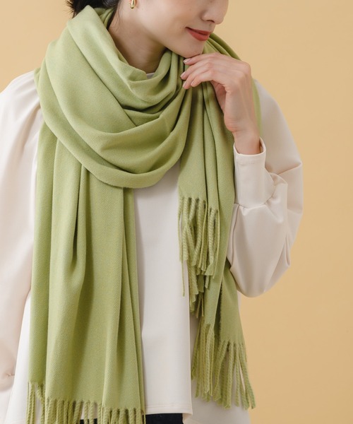 KATHARINE ROSS（キャサリンロス）の「【KATHARINE ROSS】【WEB限定】なめらかカシミヤタッチ大判ストール（ストール/ショール・レディース・ブルー/アイボリー/パープル/ブラウン/ブラック/グリーン/グレイッシュベージュ/ピンク・MEDIUM）」の5枚目の写真