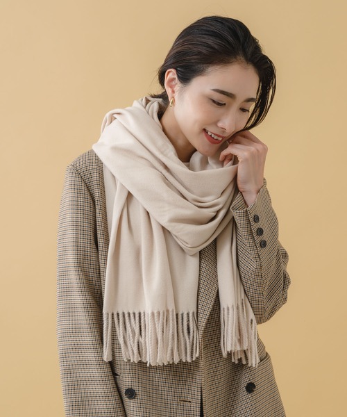 KATHARINE ROSS（キャサリンロス）の「【KATHARINE ROSS】【WEB限定】なめらかカシミヤタッチ大判ストール（ストール/ショール・レディース・ブルー/アイボリー/パープル/ブラウン/ブラック/グリーン/グレイッシュベージュ/ピンク・MEDIUM）」の13枚目の写真