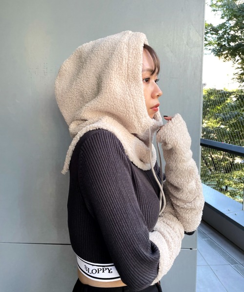 WHO'S WHO gallery（フーズフーギャラリー）の「ボアバラクラバ（ニットキャップ/ビーニー・レディース・ブラック/グレー/アイボリー・FREE）」の4枚目の写真