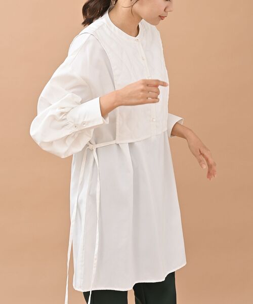 rps（アールピーエス）の「キルティングベストレイヤードＢＬＴＵ（チュニック・レディース・チャコールグレー/オフホワイト/グレイッシュベージュ・フリー）」の2枚目の写真