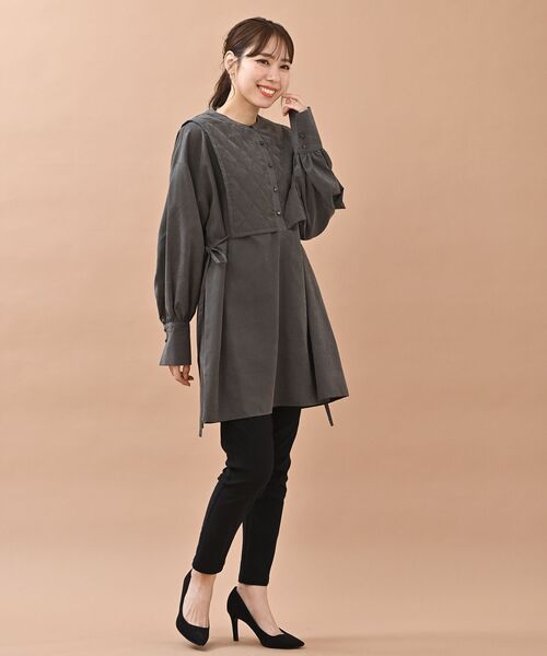 rps（アールピーエス）の「キルティングベストレイヤードＢＬＴＵ（チュニック・レディース・チャコールグレー/オフホワイト/グレイッシュベージュ・フリー）」の12枚目の写真