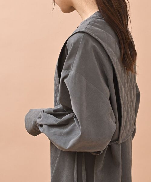 rps（アールピーエス）の「キルティングベストレイヤードＢＬＴＵ（チュニック・レディース・チャコールグレー/オフホワイト/グレイッシュベージュ・フリー）」の19枚目の写真