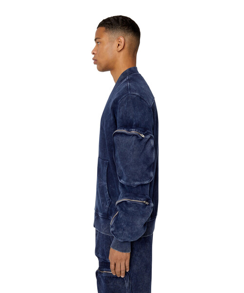 DIESEL(ディーゼル)の「メンズ スウェット ブルゾン ミリタリー(スウェット・メンズ・ライトグレー/ネイビー・LARGE/SMALL/MEDIUM/X-SMALL/X-LARGE/XX-LARGE/XXX-LARGE)」の18枚目の写真