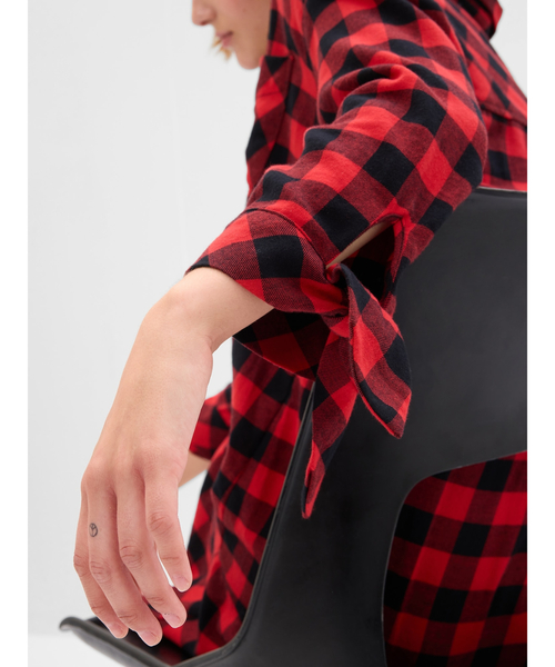 GAP(ギャップ)の「プレイド ラッフルフリルヘム シャツワンピース(ワンピース・レディース・ネイビー/レッド・XS/S/M/L/XXS)」の10枚目の写真