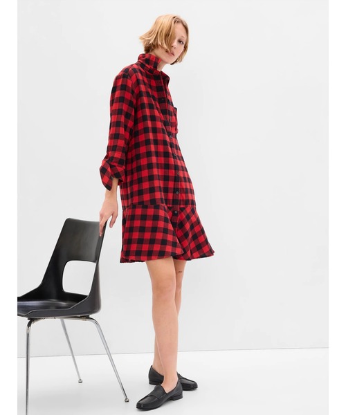 GAP(ギャップ)の「プレイド ラッフルフリルヘム シャツワンピース(ワンピース・レディース・ネイビー/レッド・XS/S/M/L/XXS)」の16枚目の写真