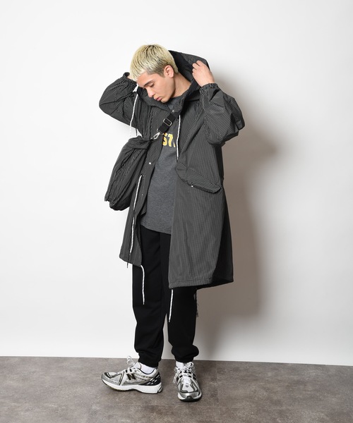 SUPERTHANKS(スーパーサンクス)の「チェックモッズコート(ユニセックス)BICCOLOR FOOD MODS COAT(モッズコート・メンズ・ブラック×ホワイト/ホワイト×ブラック・S/L/M)」の19枚目の写真