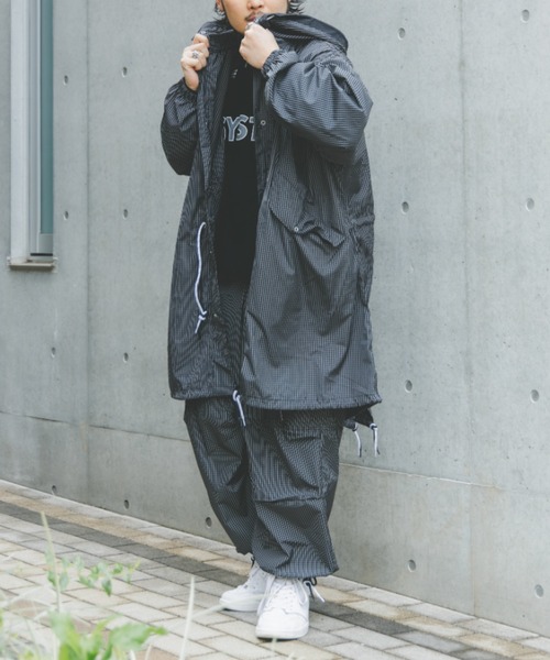 SUPERTHANKS(スーパーサンクス)の「チェックモッズコート(ユニセックス)BICCOLOR FOOD MODS COAT(モッズコート・メンズ・ブラック×ホワイト/ホワイト×ブラック・S/L/M)」の20枚目の写真