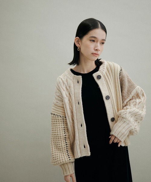 美品 アダムエロペ ウール混 パッチワーク ニット カーディガン ケーブル I ADAM ET ROPE'（アダムエロペ）の「【WEB限定・2WAY】パッチワーク