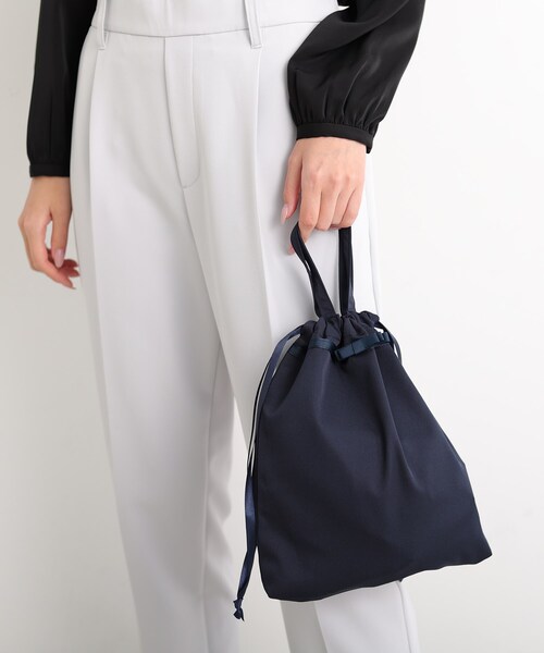 SHOO・LA・RUE（シューラルー）の「◆【セレモニー/入卒】巾着付ヒールスリッパ（ルームシューズ/スリッパ・レディース・ネイビー/ブラック・00）」の12枚目の写真