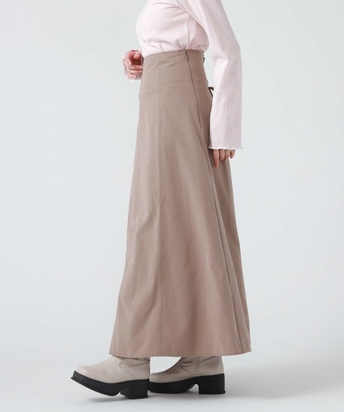 archives（アルシーヴ）の「バックレースアップスカート（スカート・レディース・モカ/グリーン/アイボリー/ブラック・MEDIUM）」の22枚目の写真