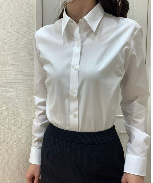 TOKYO SHIRTS(トウキョウシャツ)の「形態安定ノーアイロン レギュラー 長袖ビジネスワイシャツ(ビジネスシャツ・レディース・ホワイト・LL/S/M/L/XL)」の1枚目の写真
