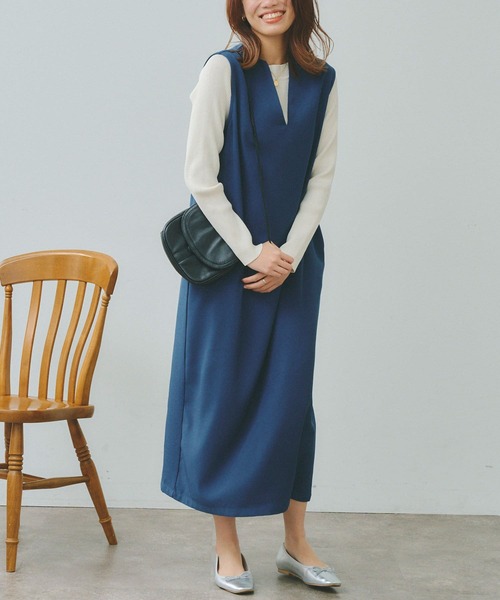 Chez toi（シェトワ）の「長袖シャリニットプルオーバー×Vネックワンピース（ワンピース・レディース・ブラック/ベージュ/インディゴブルー/アイボリー・FREE）」の4枚目の写真