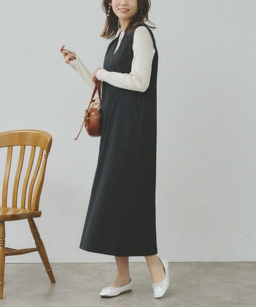 Chez toi（シェトワ）の「長袖シャリニットプルオーバー×Vネックワンピース（ワンピース・レディース・ブラック/ベージュ/インディゴブルー/アイボリー・FREE）」の3枚目の写真