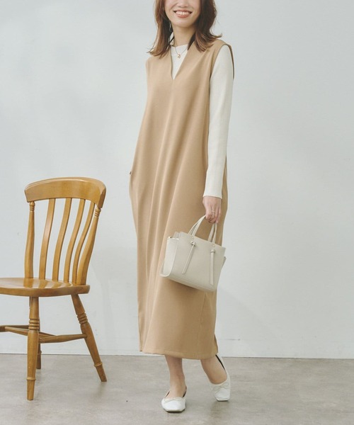 Chez toi（シェトワ）の「長袖シャリニットプルオーバー×Vネックワンピース（ワンピース・レディース・ブラック/ベージュ/インディゴブルー/アイボリー・FREE）」の22枚目の写真