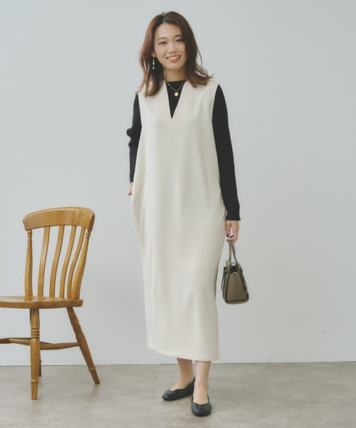 Chez toi（シェトワ）の「長袖シャリニットプルオーバー×Vネックワンピース（ワンピース・レディース・ブラック/ベージュ/インディゴブルー/アイボリー・FREE）」の19枚目の写真
