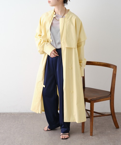 Omekashi(オメカシ)の「レイヤードシャツコート(ノーカラーコート・レディース・ベージュ/イエロー・FREE)」の2枚目の写真