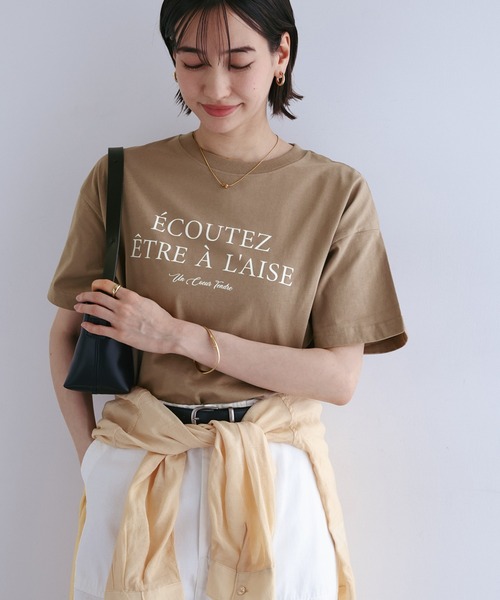 andme（アンドミー）の「フレンチロゴプリント半袖Tシャツ（Tシャツ/カットソー・レディース・ホワイト×ブラウン/ホワイト×ブルー/チャコールグレー/ホワイト×グレー/ベージュ/ネイビー・M/S）」の5枚目の写真
